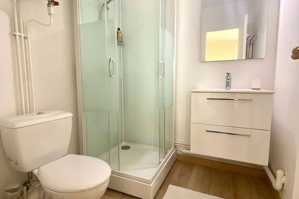 Entire apartment, Comme à L'hôtel in Aurillac, Aurillac region