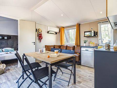 Camping Sandaya Parc La Clusure - Mobilhome 6 personnes - Cottage Cocoon 6p 3ch 2Sdb Premium in Tellin, Neufchâteau region