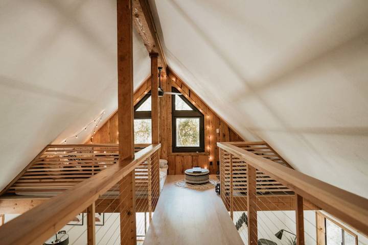Glamping for 4 people, with garden, with pets in California