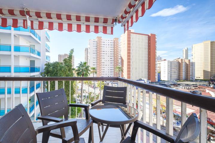 Gîte pour 6 personnes, avec terrasse à Benidorm - 4