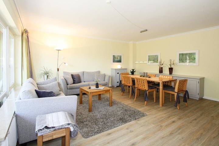 Strandnahes Ferienhaus mit einer Wohnfläche von ca. 90 m², für bis zu 5 Personen in Nordfriesische Inseln (Schleswig-Holstein) (Schleswig-Holstein), Wenningstedt