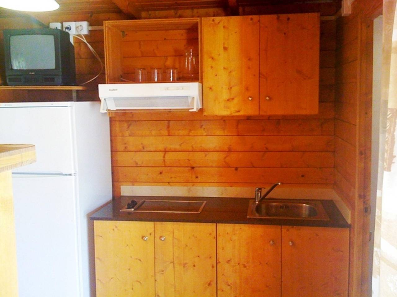 Apcostas Camping Playa y Fiesta Bungalow / Un Dormitorio in Mont-roig Badia, Montroig