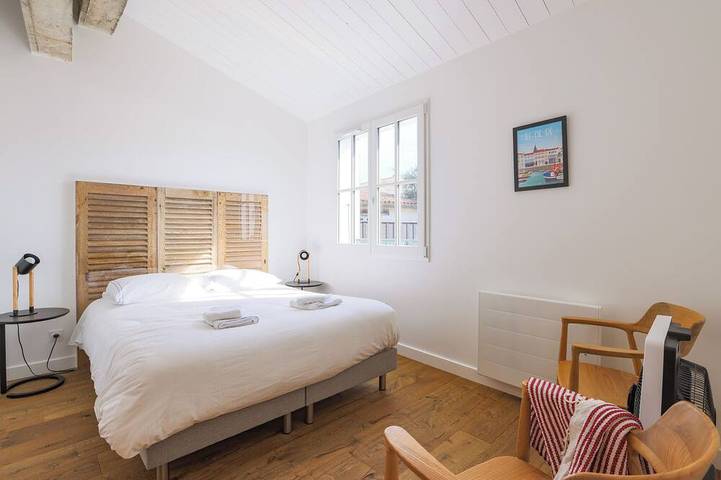 Gîte pour 4 personnes, avec terrasse dans Office De Tourisme De La Flotte En Re - 4