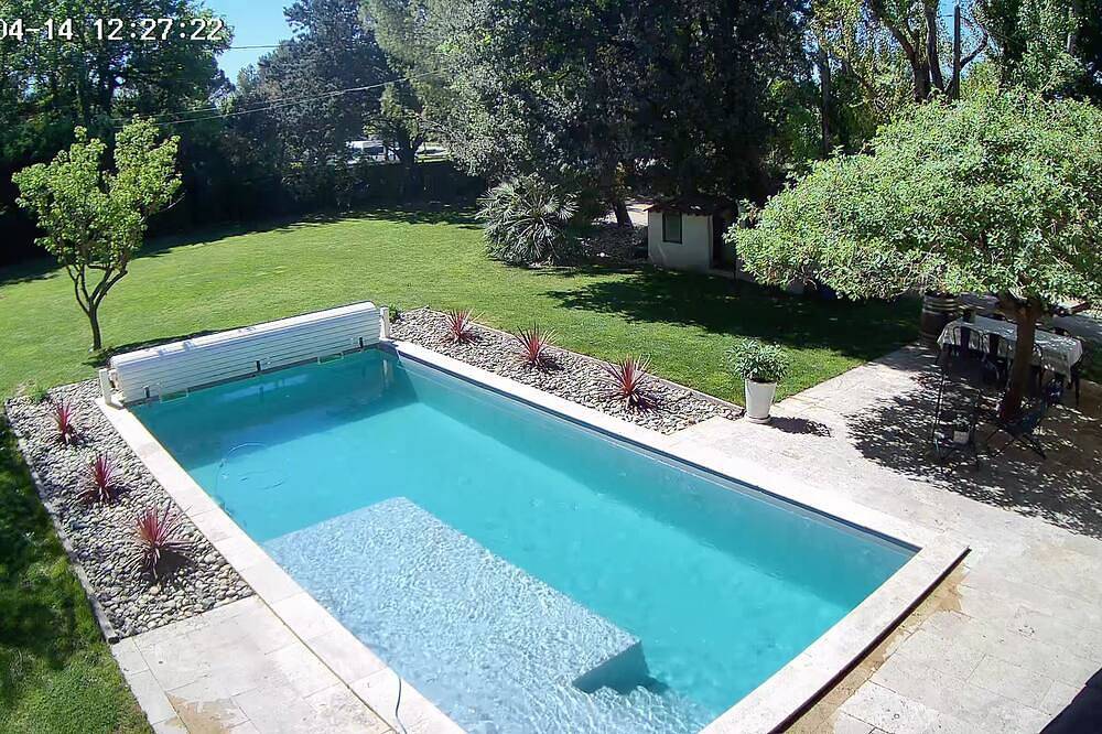 Sweet Home at the foot of the Dentelles 5 minutes from the center of Beaumes de Venise in Beaumes-de-Venise, Vaucluse