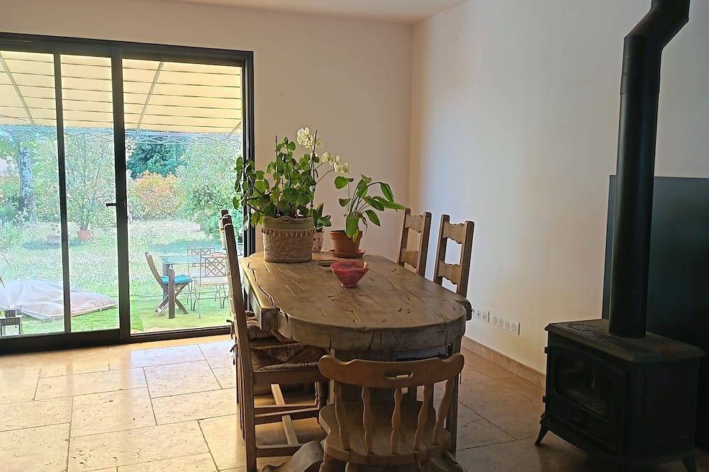 Charming house in Aups, Gorges du Verdon. Pets allowed in Aups, Brignoles Region