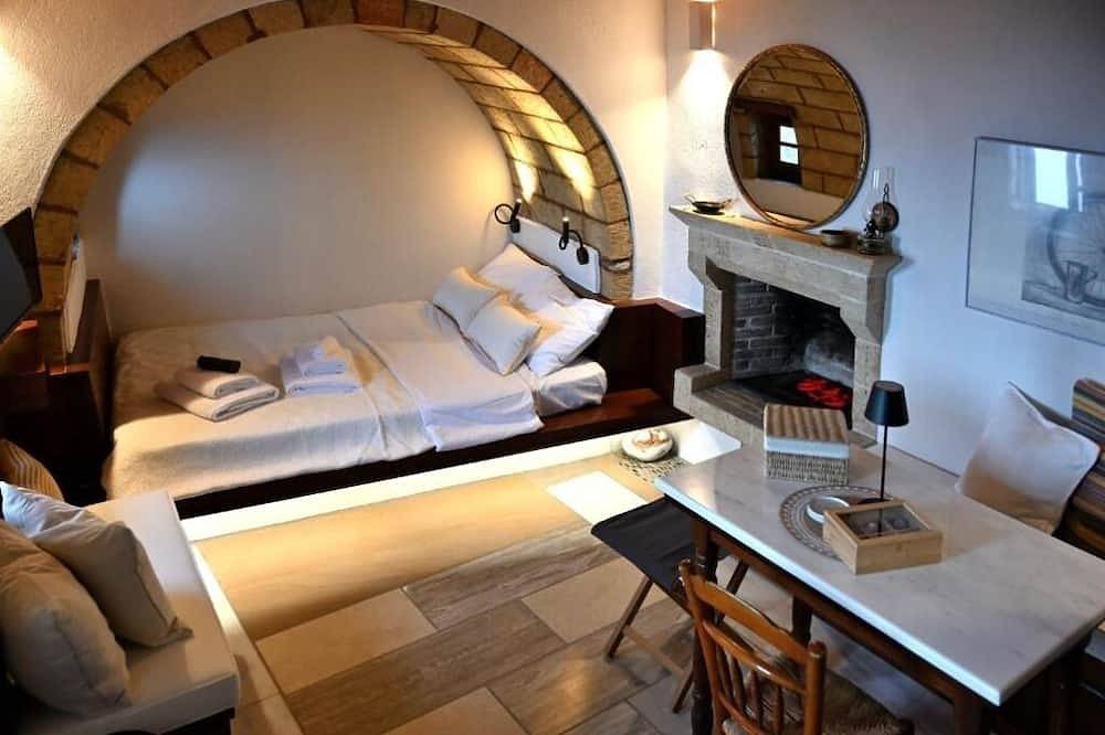 Ganze Wohnung, Charming Stay with Stunning Views-Nama – Monolithos Inn in Monemvasia, Peloponnes