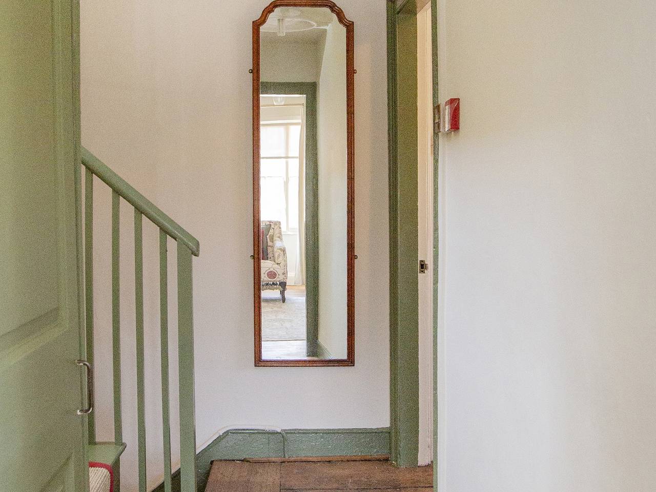 Entire apartment, Apartment 2, 86 Dyer Street in Cirencester, Gloucestershire
