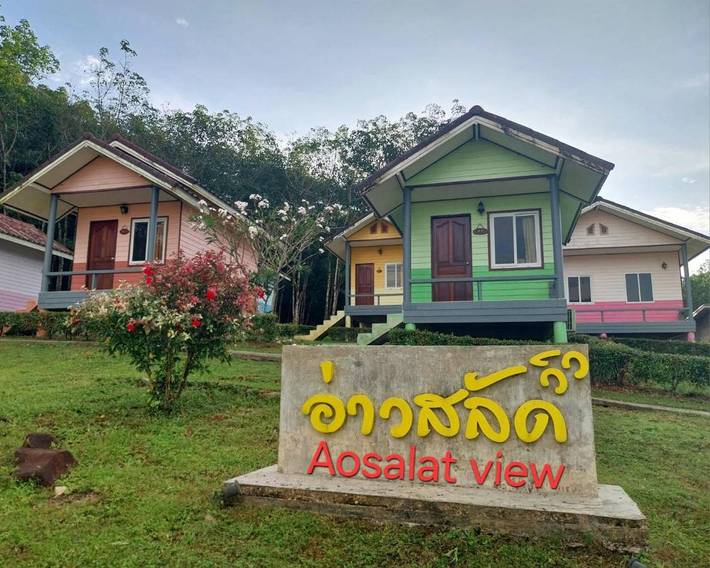 Maison d’hôte pour 2 personnes, avec terrasse ainsi que vue et piscine