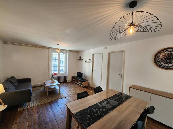 Gîte pour 4 personnes, avec Balcon et Vue à Allassac