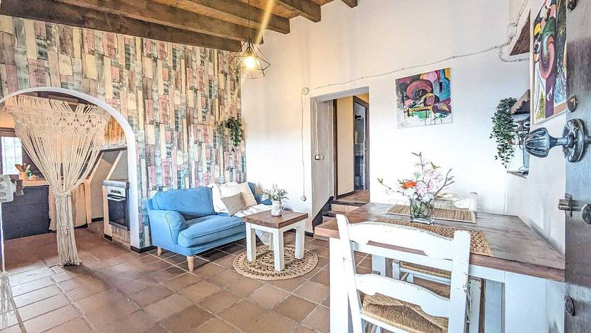 Casa para 2 personas, con jardín además de terraza y piscina en Antequera