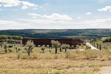 Gîte pour 4 personnes, avec jardin et piscine à Gignac
