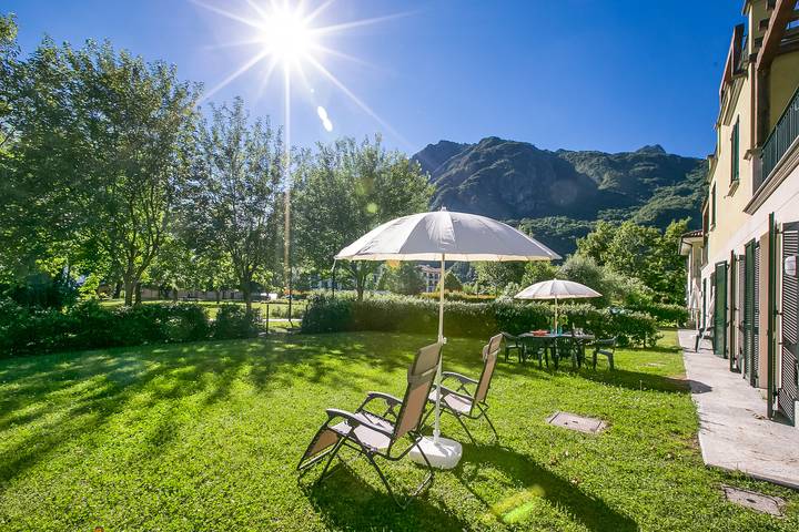 Gîte pour 6 personnes, avec terrasse et vue sur le lac, adapté aux familles dans Porlezza - 2