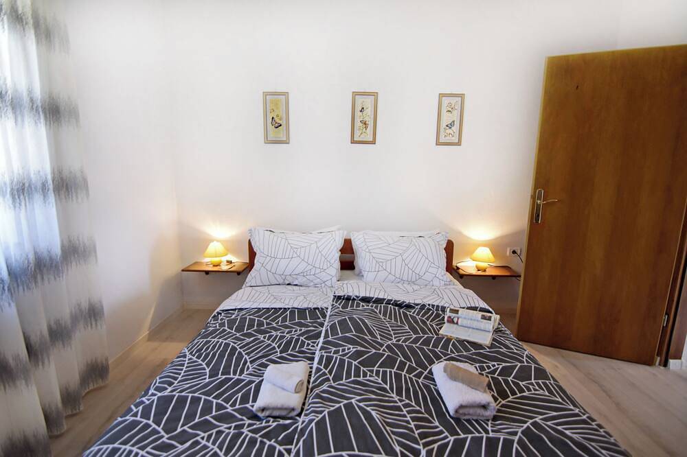 Entire apartment, Peaceful flat surrounded by nature in Umag, Umag Region