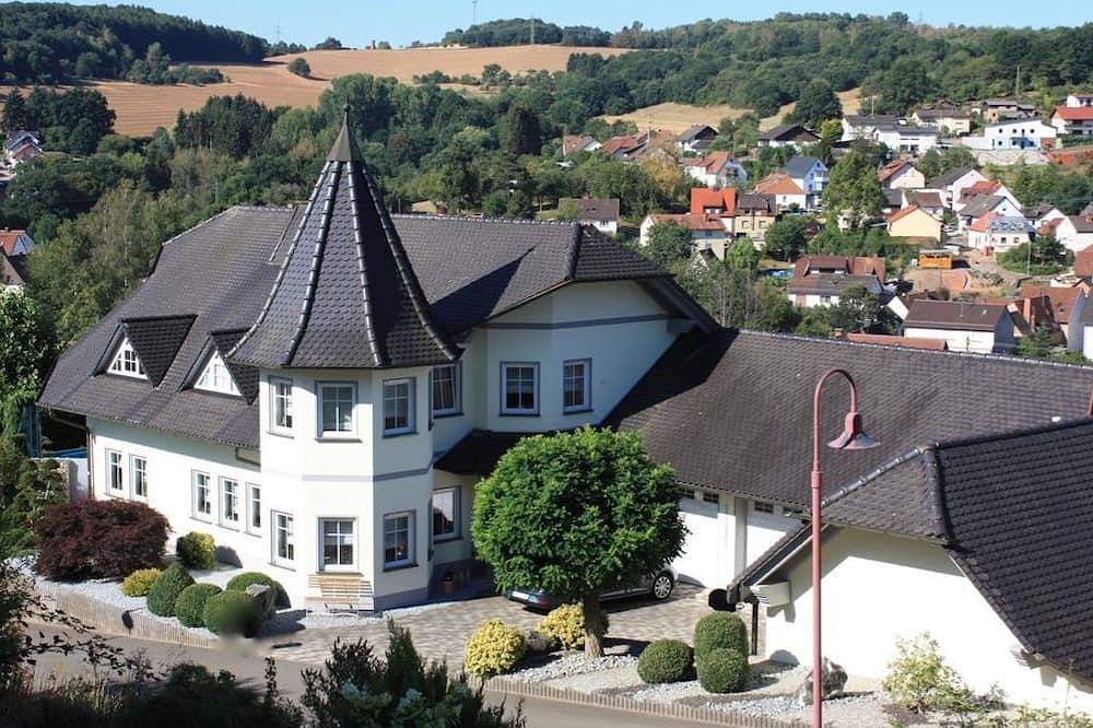 Ganze Wohnung, Feriendomizil Zum Storchennest - Appartement/Fewo, Dusche u. Bad, Wc, 2 in Ohmbach, Saar-Nahe-Bergland