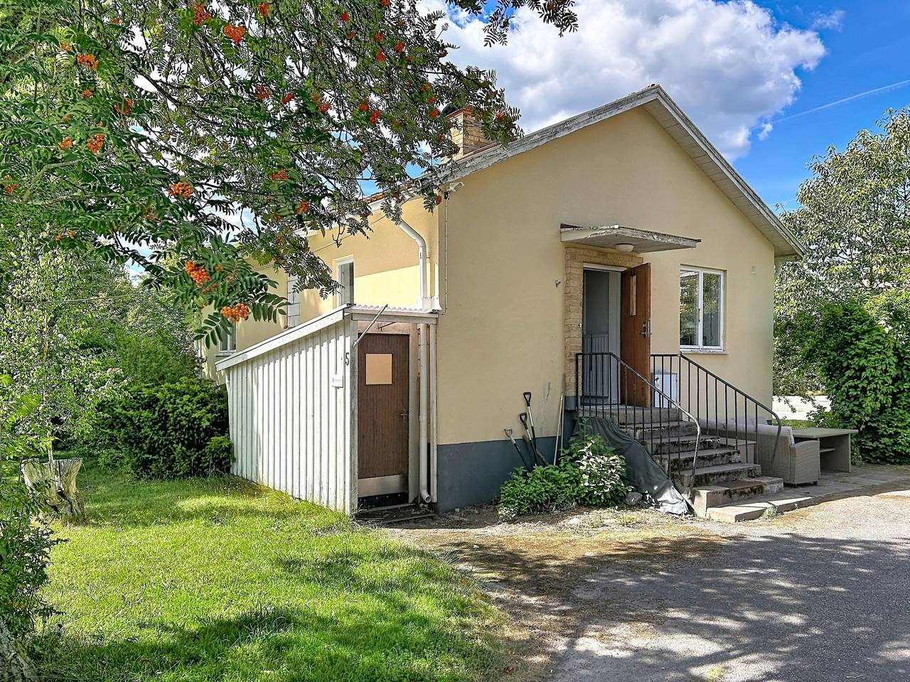 Hus för 4 Personer, med terass och trädgård