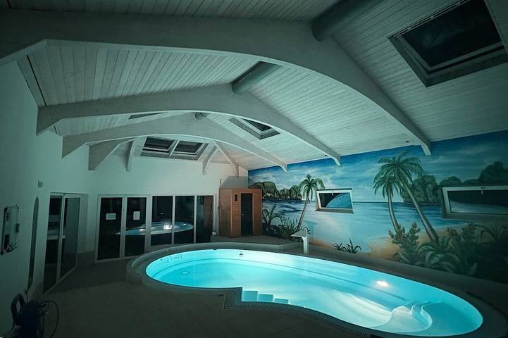 Ferienhaus für 10 Personen, mit Whirlpool und Garten sowie Sauna - 1