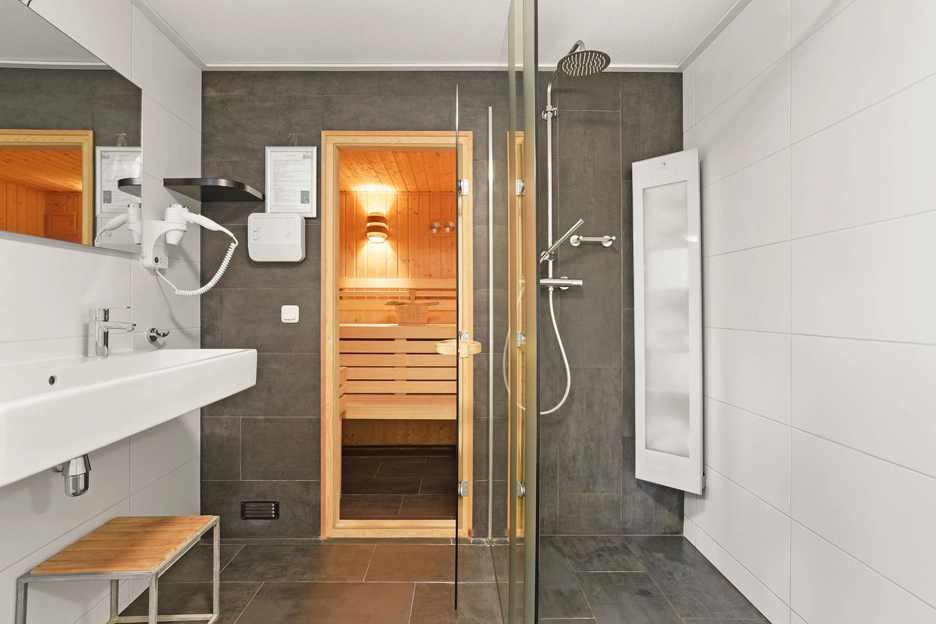 Bungalow voor 4 Personen in Hardenberg, Regio Zwolle