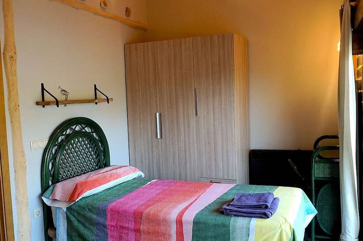 Ideal für Familien und Freunde, umgeben von bergigen und zerklüfteten Landschaften in Palancares, Tamajón