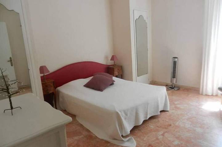 Location de vacances pour 10 personnes, avec jardin et terrasse dans Office de Tourisme de Cargese - 2