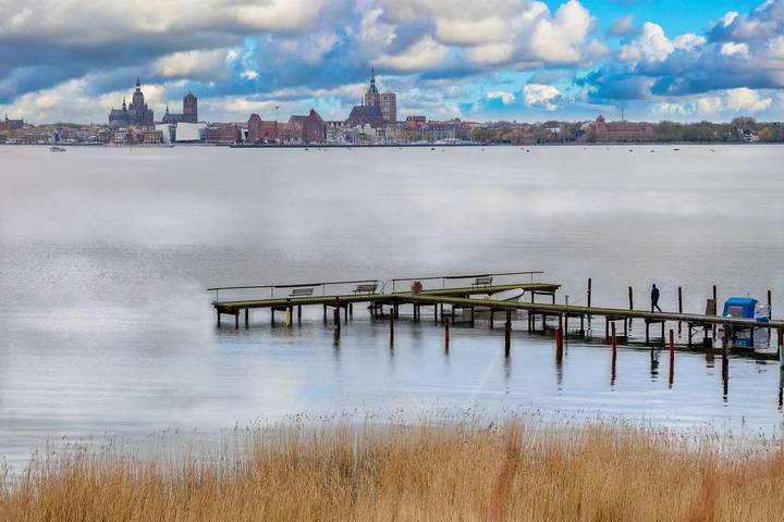 Ferienhaus für 8 Personen, mit Ausblick und Garten in Altefähr - 3