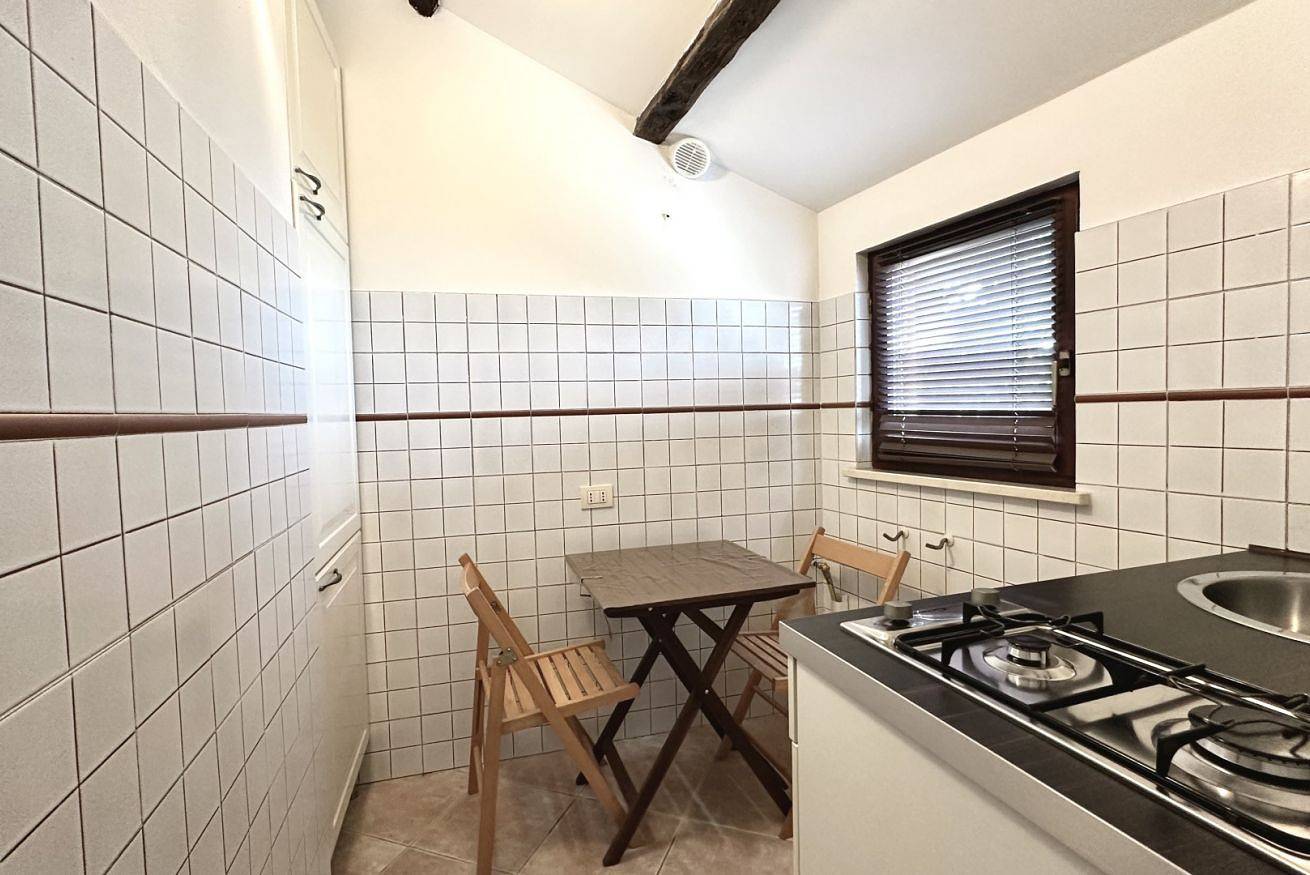 Apartamento entero, S296 - Sirolo, studio flat in the center with sea view in Sirolo, Riviera del Conero