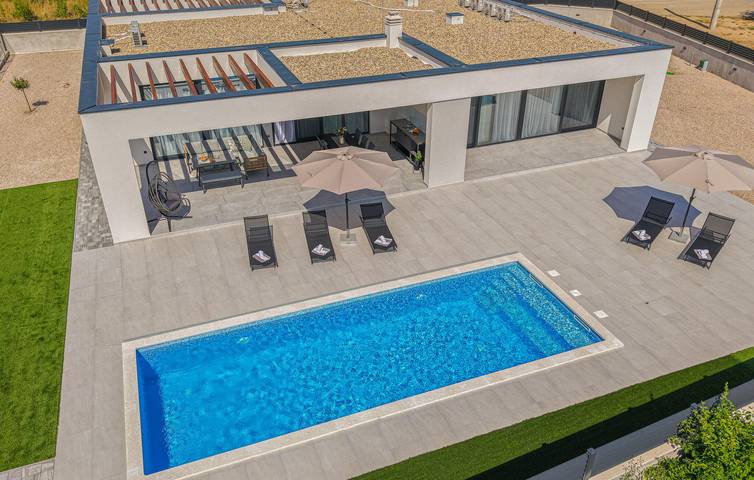 Charmantes Apartment mit einem Schlafzimmer und Pool in der Nähe des Flusses Krka und des Visovačko-Sees in Dalmatinisches Zagora