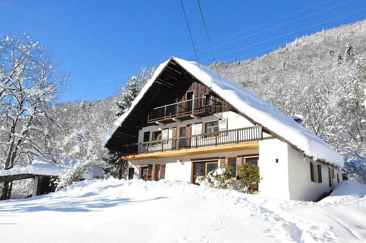 Gîte pour 4 personnes, avec jardin à Queige - 4