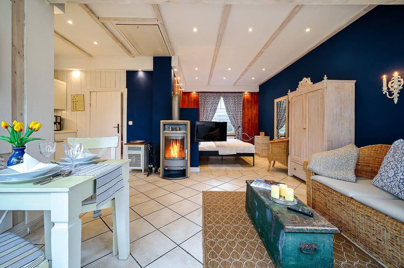 Appartement entier, Apartment für 2 P. in sehr ruhiger Lage, Kaminofen, Terrasse m. Strandkorb, Wlan in Prerow, Péninsule Fischland-Darss-Zingst