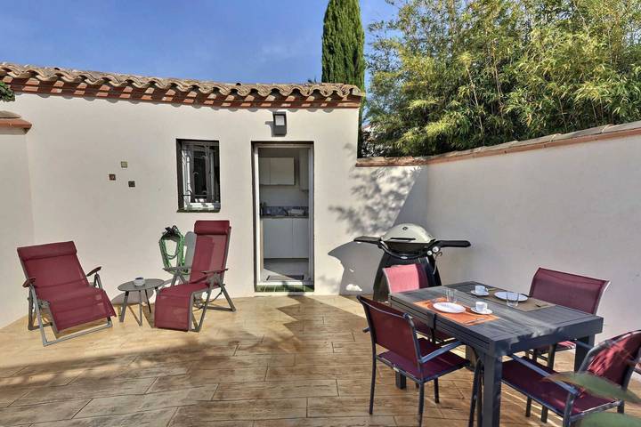 Gîte pour 2 personnes, avec piscine et jardin à Théza - 4