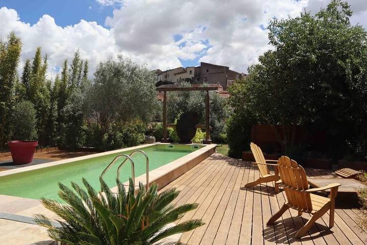 Location de vacances pour 4 personnes, avec piscine ainsi que jardin et jacuzzi à Servian - 3