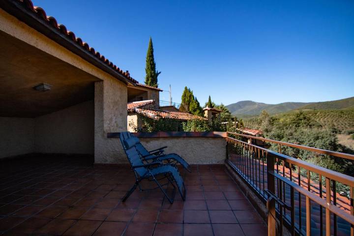Casa rural para 4 personas, con vistas además de piscina y jardín, Se admiten mascotas en Trasierra-Tierras de Granadilla - 3