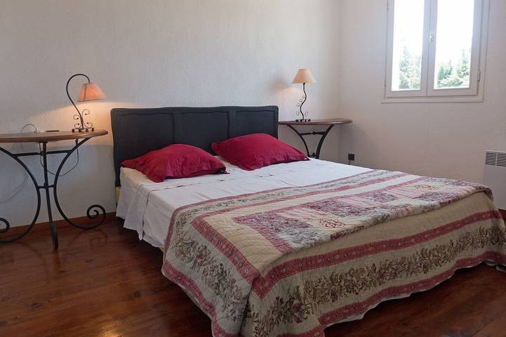 Location de vacances pour 6 personnes, avec jardin et terrasse à Azille - 2