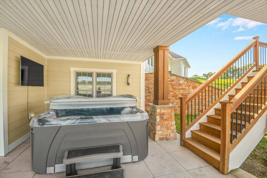 Kountry Lane Stables | Horse Farm w/ Hot Tub + Fire Pit! in Elkhart County