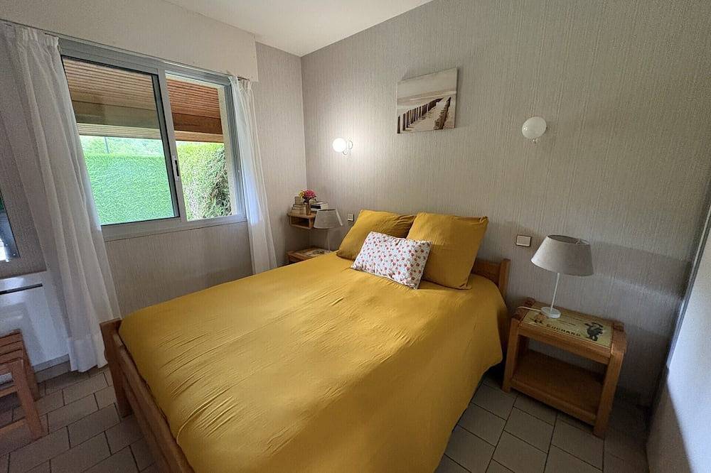 Coquette maison T2 avec terrasse sans vis à vis et piscine in Eugénie-les-Bains, Landes