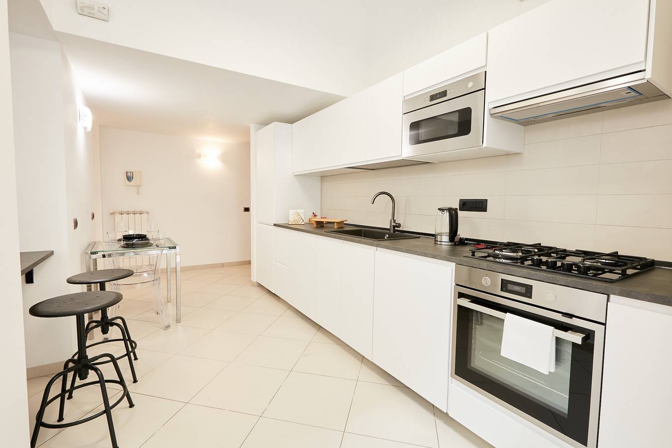 Appartamento intero, Studio Duplex at National Museum in Napoli, Napoli e dintorni