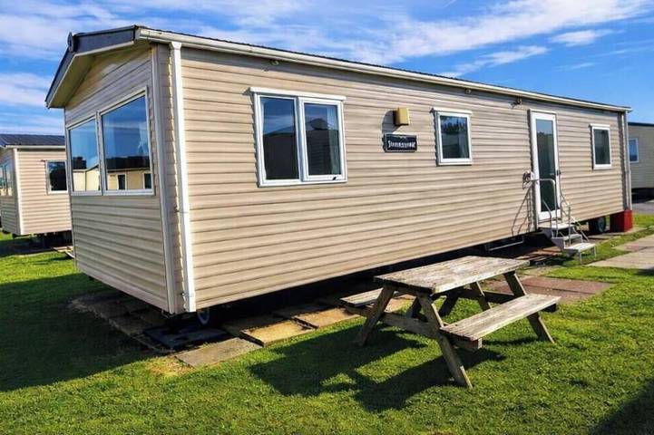Static caravan for 6 people, with pool in East Lothian