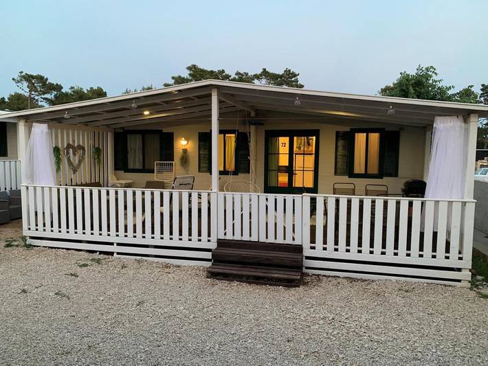 Camping für 6 Personen, mit Garten und Ausblick in Privlaka