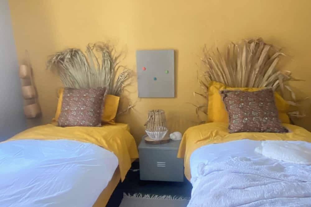 Villa spa Campagne et piscine moderne et spacieuse in Thairé, Région de Rochefort