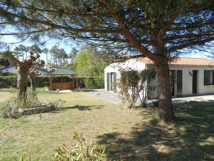 Casa de vacaciones "Pass Giraudière" con terrazas in Le Grand-Village-Plage, Côte de Beauté