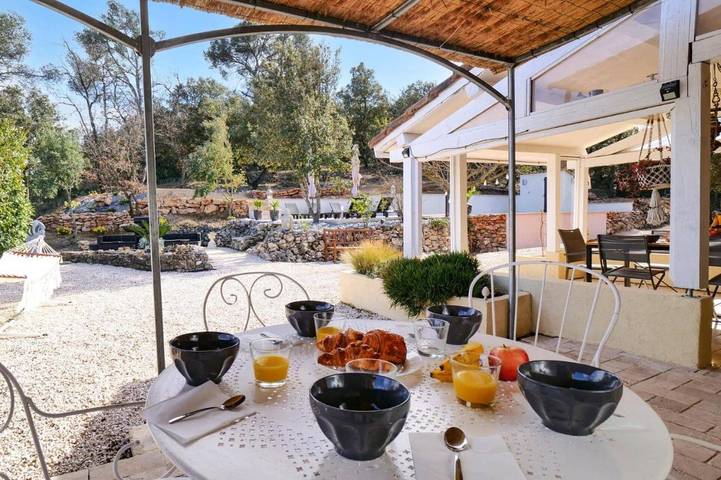 Location de vacances pour 6 personnes, avec piscine à Flassans-sur-Issole - 4