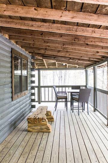 Log Cabin for 12 Guests in Ozark Mountains, Missouri, Picture 4