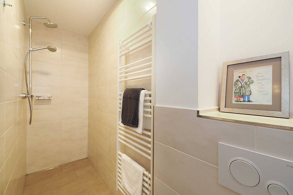 Ganze Wohnung, Apartment Aquamarin mit Penthouseflair - Oase am Haff - Aquamarin (5-5) in Zirchow, Usedom