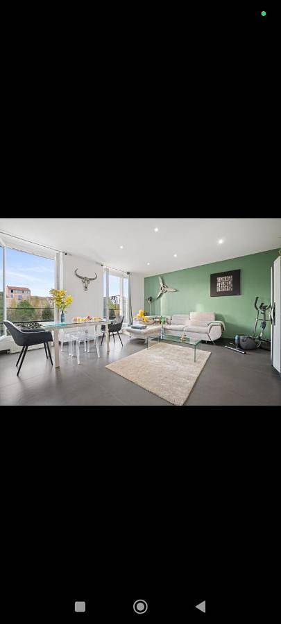 Gîte pour 4 personnes, avec jardin et terrasse dans Bowling Acropolis Nice