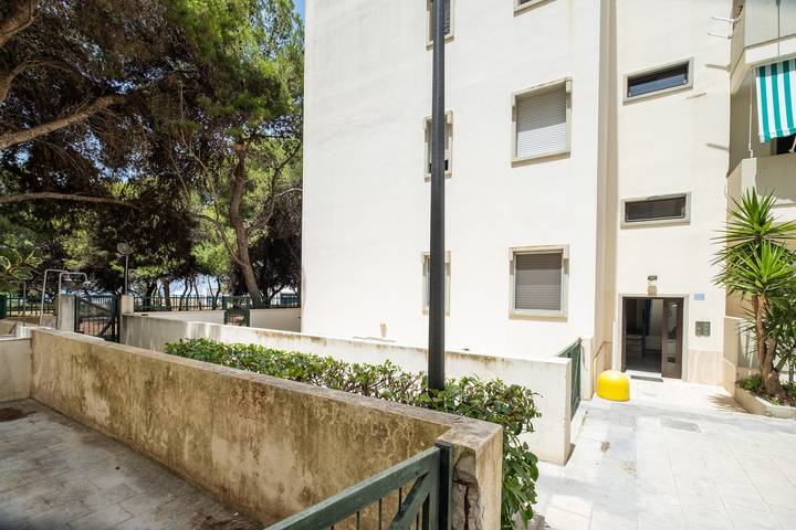 Entire apartment, Apartment 'Le Dune Vista Mare' with Sea View, Balcony and Air Conditioning in Spiaggia di Rivabella, Rivabella