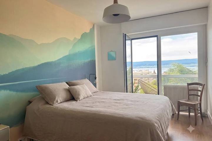 Appartement entier, La Canopée, 96 m² face au Léman, face au Thermes 3 balcons et parking privé in Thonon-les-Bains, Région de Thonon-les-Bains