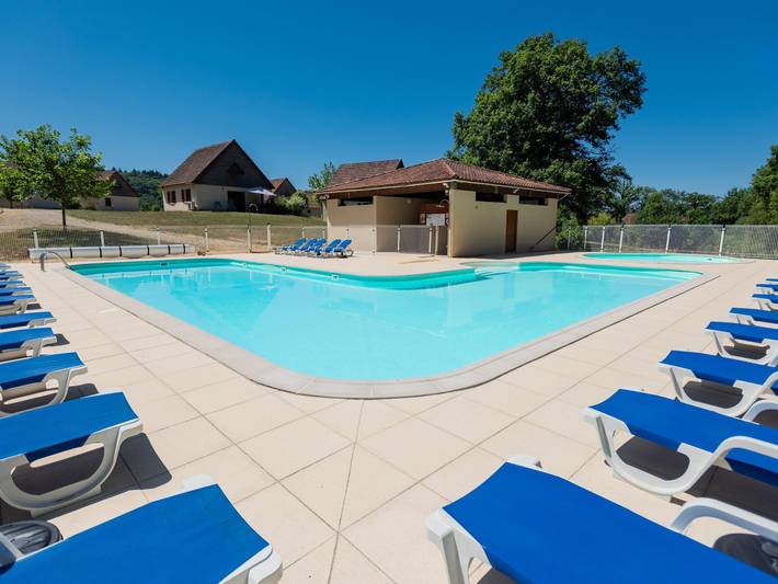 Village vacances pour 8 personnes, avec jardin ainsi que bassin pour enfant et terrasse dans le Sud de la France - 3