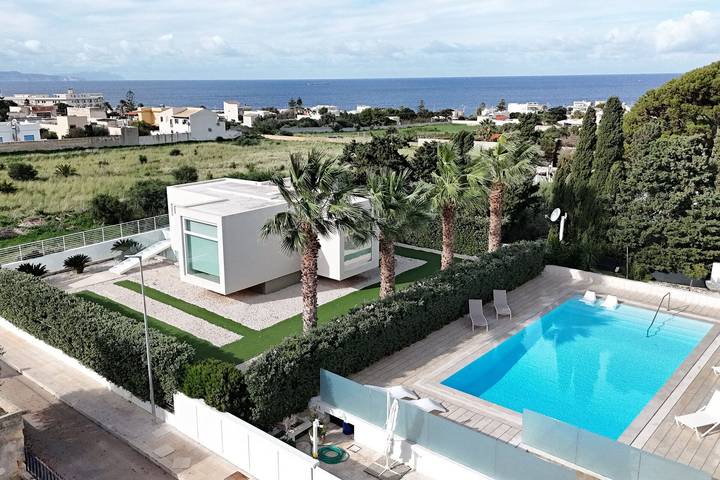 Villa für 4 Personen, mit Terrasse und Garten - 1