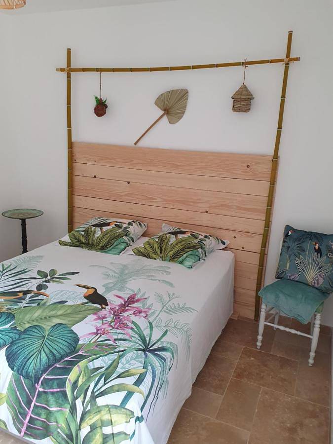 Location de vacances pour 8 personnes, avec terrasse à Anché - 2