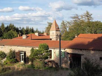 Chambre d’hôte pour 2 personnes, avec piscine et jardin en Haute-Loire