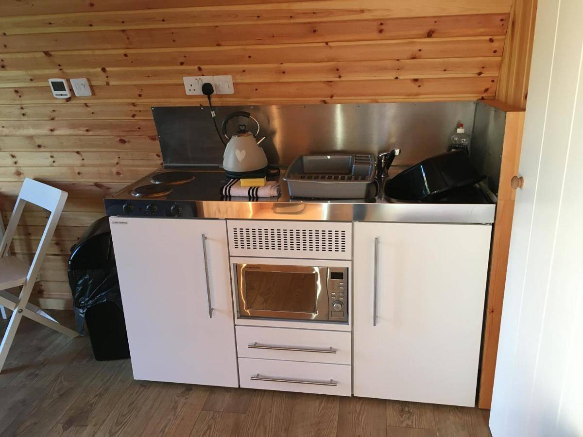 Wall Eden Farm - Luxury Log Cabins and Glamping in East Huntspill, Somerset